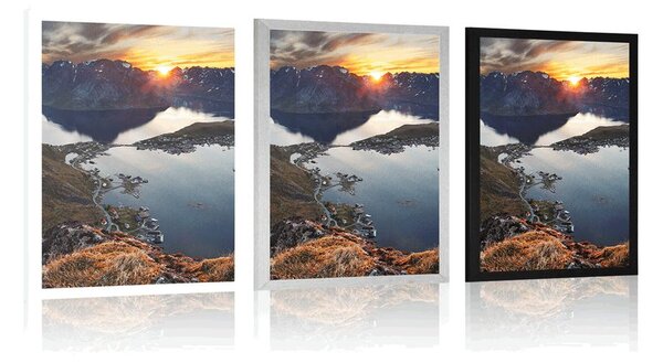 Plakat zadivljujuća planinska panorama sa zalaskom sunca