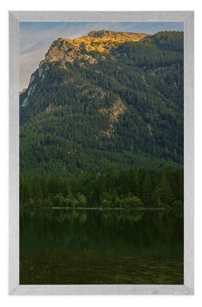 Plakat jezero kraj planine