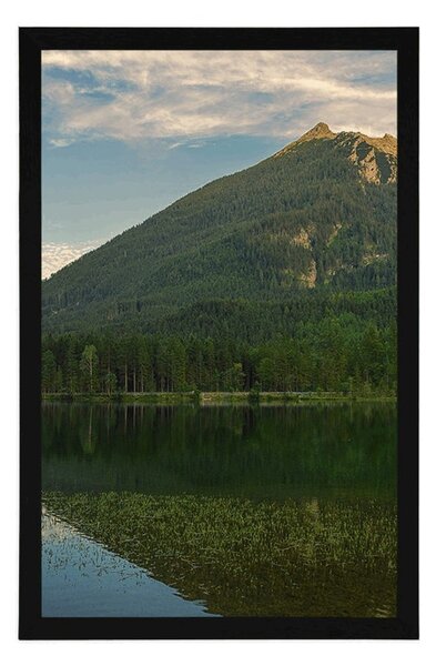 Plakat jezero ispod planina
