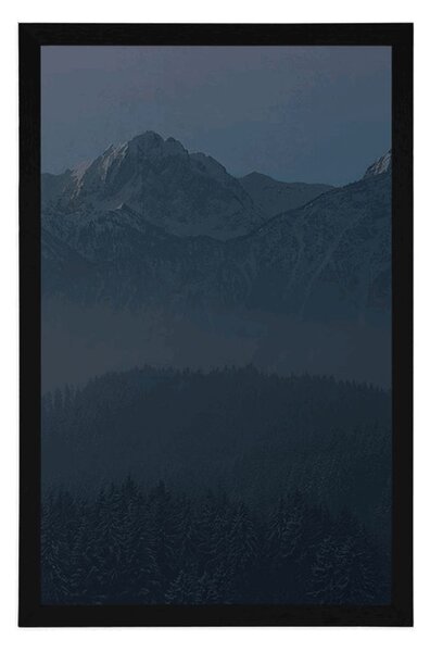 Plakat puni mjesec iznad planina