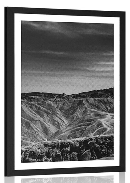 Plakat s paspartuom Nacionalni park Death Valley u crno-bijelom dizajnu