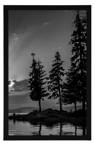 Plakat planinsko jezero u crno-bijelom dizajnu
