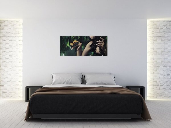 Slika graciozne ženske z metuljem (120x50 cm)
