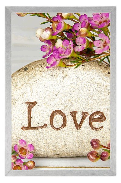 Plakat s natpisom na kamenu Love