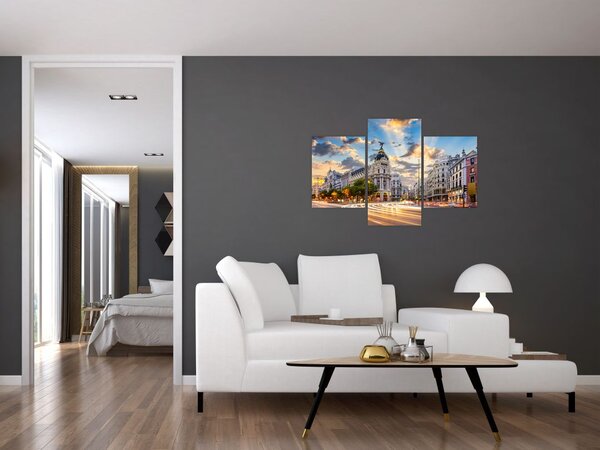 Slika - Calle Gran Vía, Madrid, Španija (90x60 cm)