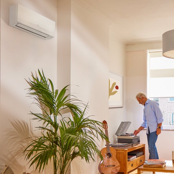 DAIKIN Sensira klima uređaj 2.5kW RXC25E/FTXC25E