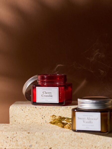 Sinsay - Mirisna svijeća Cherry Crumble