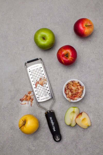 Microplane Gourmet trakasti ribež