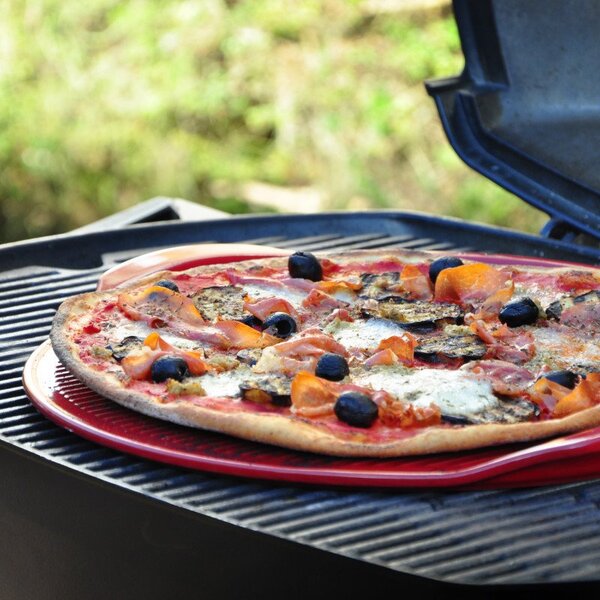 Emile Henry BBQ Ridged keramički pekač za pizzu