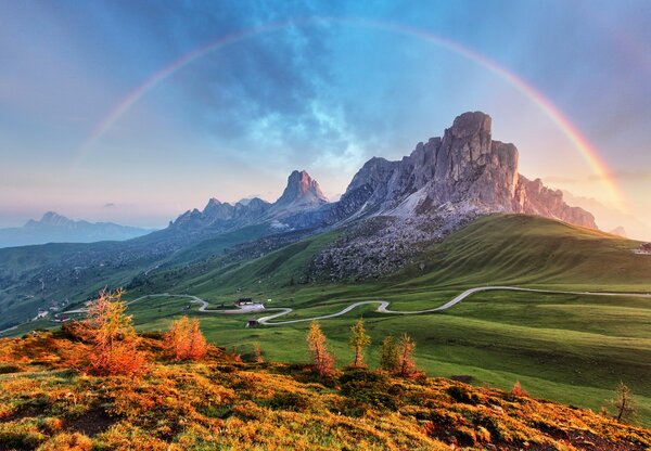 Foto tapeta - Duga iznad stijena (147x102 cm)