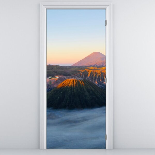 Foto tapeta za vrata - Mount Bromo u Indoneziji (95x205cm)
