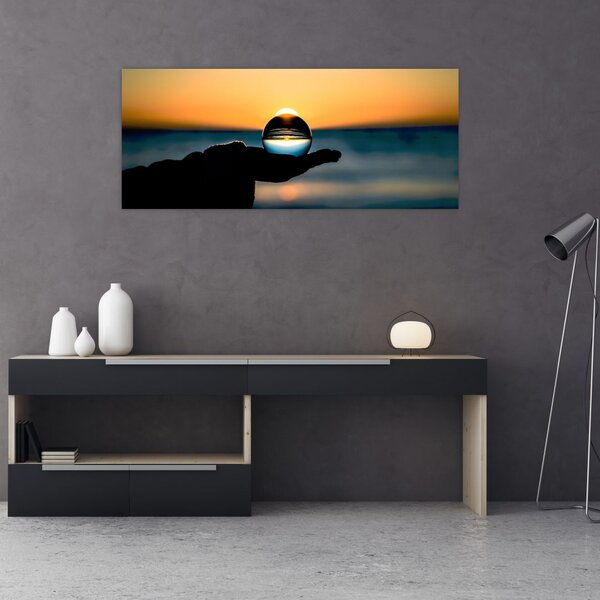 Slika staklene kugle u dlanu (120x50 cm)