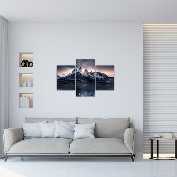 Slika jezera s planinom (90x60 cm)