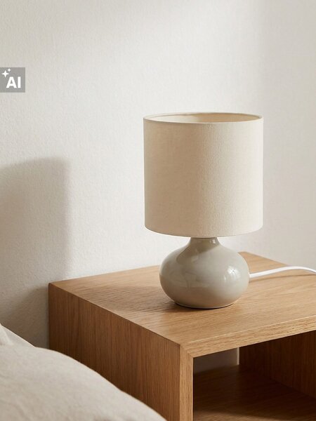 Sinsay - Stolna lampa s tekstilnim sjenilom