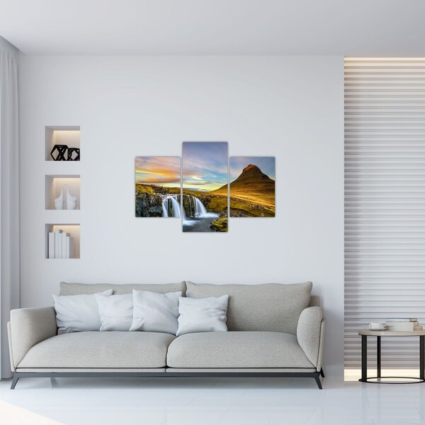 Slika planina i slapova na Islandu (90x60 cm)