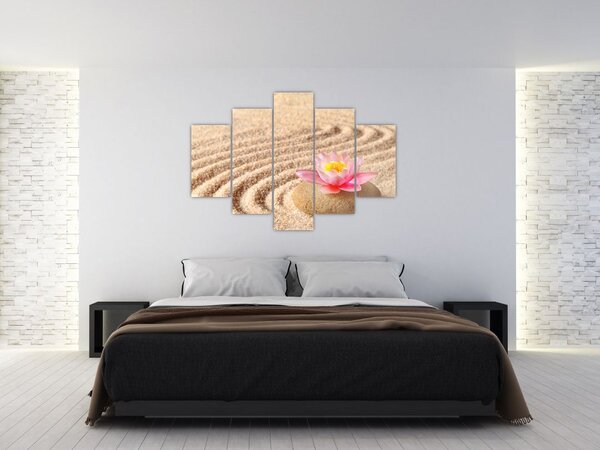 Slika kamena s cvijetom na pijesku (150x105 cm)