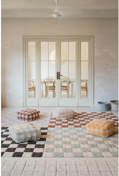 Svijetlo ružičasti/krem periv/ručno rađen pamučan tepih 120x160 cm Kitchen Tiles Rose – Lorena Canals