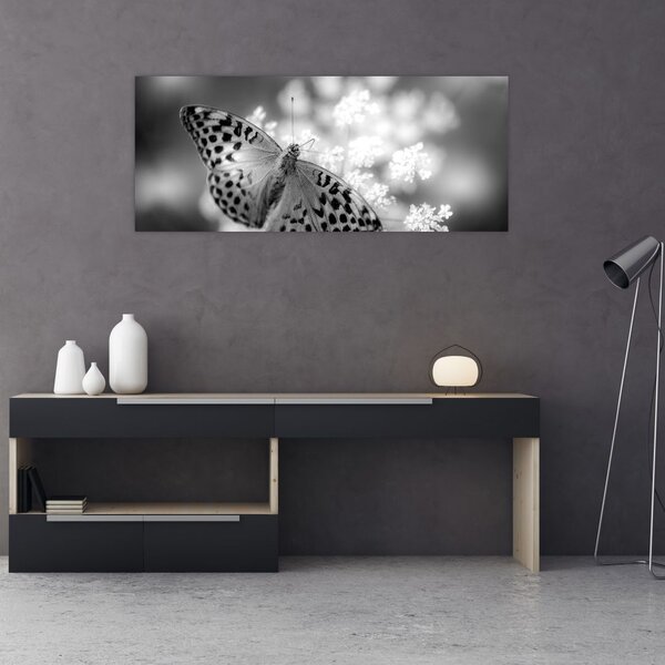 Slika - Detalj leptira koji oprašuje cvijet (120x50 cm)