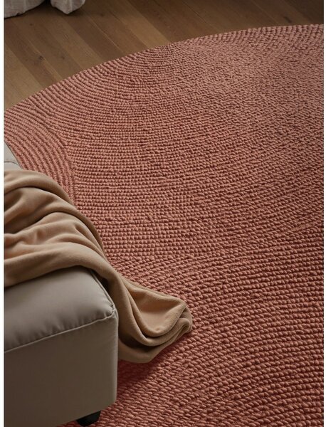 Ručno rađen vunen okrugao tepih boje terakote ø 120 cm Calmio – Hanse Home