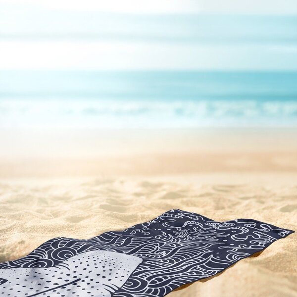 Tamnoplavi ručnik za plažu 90x180 cm Shark - DecoKing
