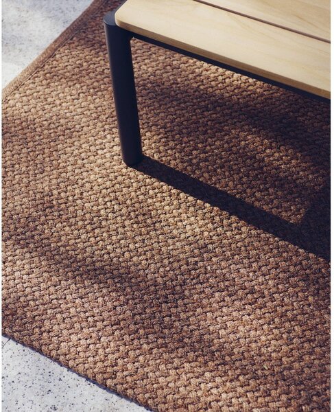 Unutarnji i vanjski tepih od recikliranih vlakna boje terakote 160x230 cm Despas – Kave Home