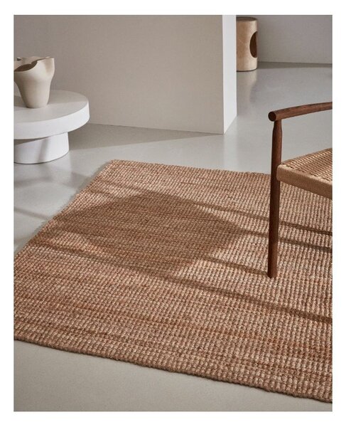 Ručno rađen juten tepih u prirodnoj boji 200x300 cm Madelin – Kave Home