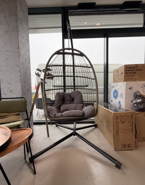 Viseća fotelja Cocoon - udobno siva izlozbeni model