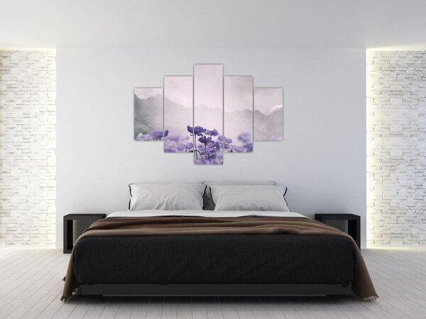 Slika - Ljubičasto cvijeće u planinama (150x105 cm)