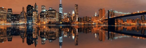 Slika odsjaj Manhattana u vodi