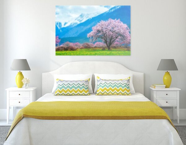 Slika čarobno staklo usred planina