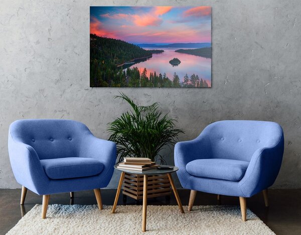 Slika jezero pri zalasku sunca