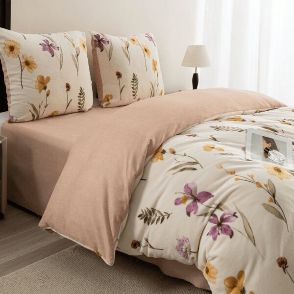 Obostrana posteljina DUO SENSE WILDELLA krem mikropliš/flanel Dimenzije posteljine: 70 x 90 cm | 140 x 220 cm