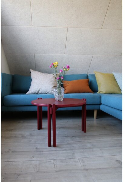 Crveni okrugao stolić za kavu od masivnog bora ø 60 cm Sticks – Karup Design