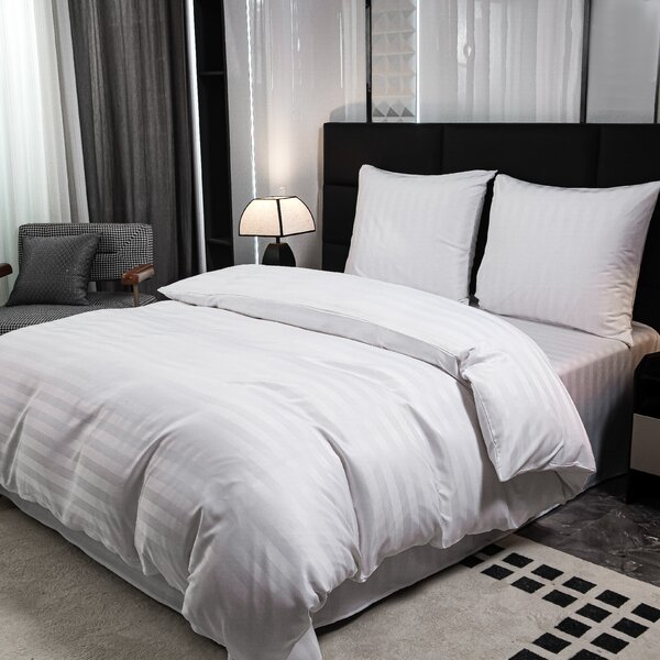 Hotelska posteljina od mikrovlakana JASMINE bijela - pruge 2 cm, hotelski džep Dimenzije posteljine: 70 x 90 cm | 140 x 220 cm