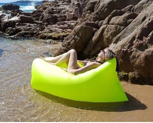 Air sofa - lako se puni zrakom i u samo par sekundi spremna HIT PROIZVOD